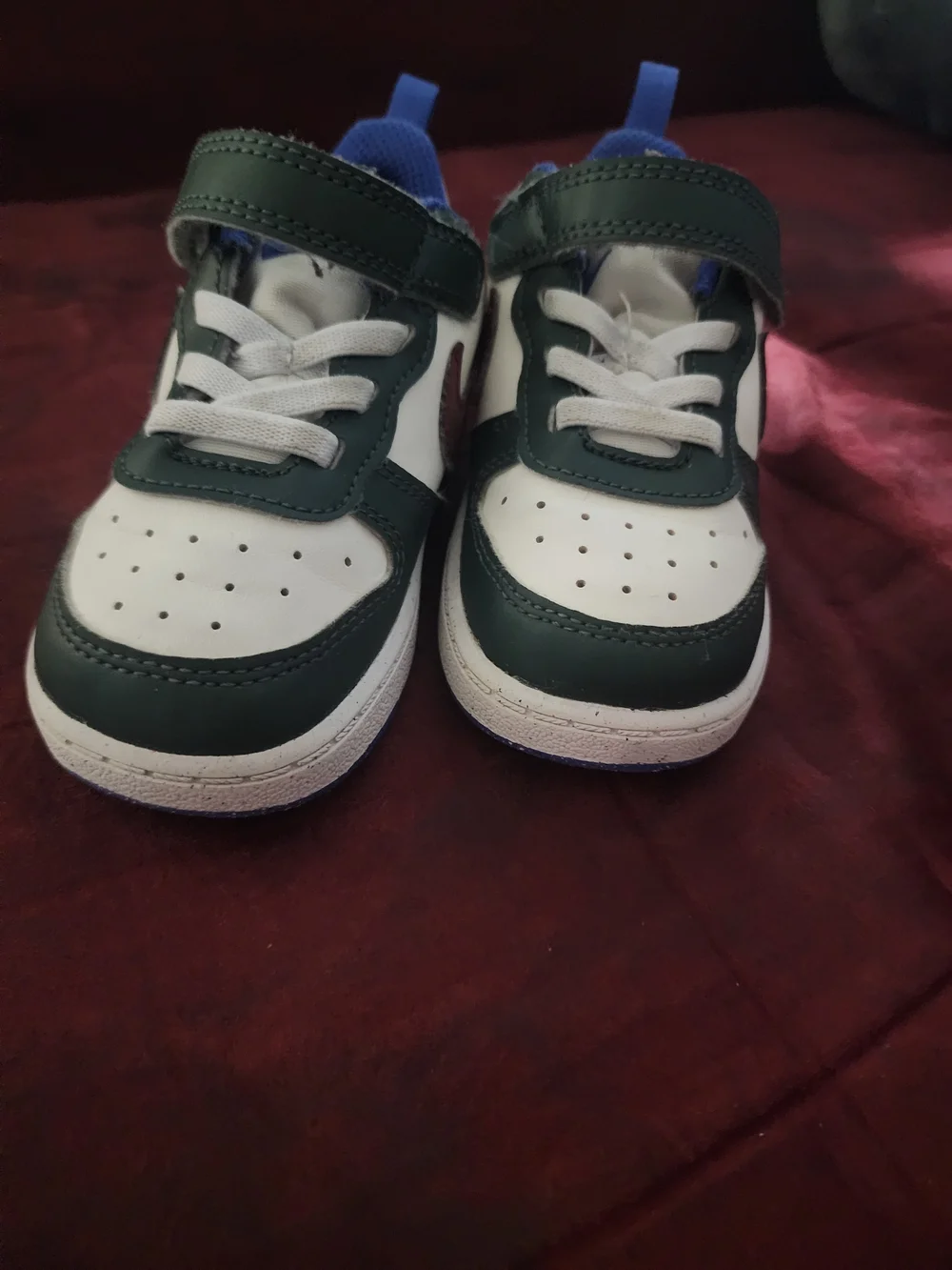 Nike Dunks/Panda Baby/Little Kid Court Borough Low Sneakers LIKE NEW